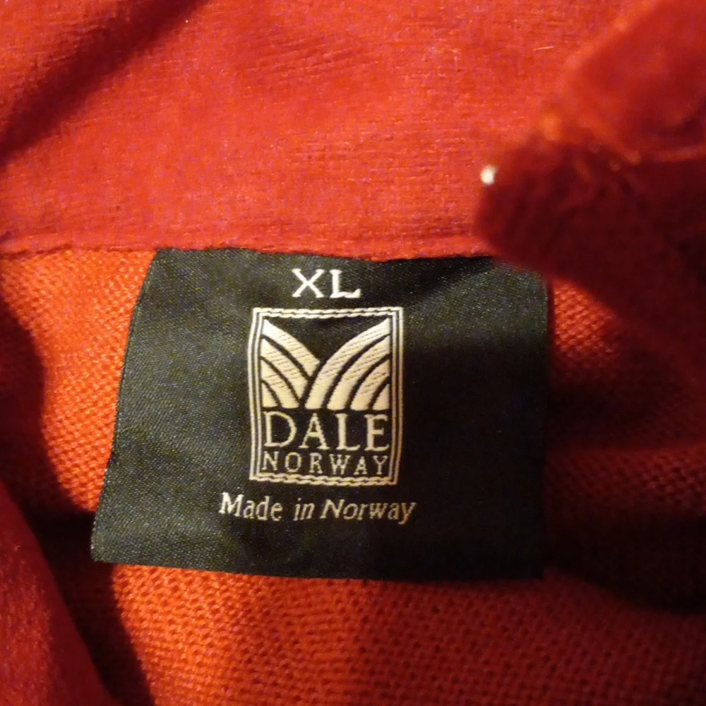 Rust Red Women's Quarter-Zip Sweater - Brand Unspecified - Picture 8 of 11